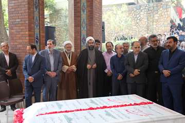 مراسم رونمایی از یادمان شهدای گمنام